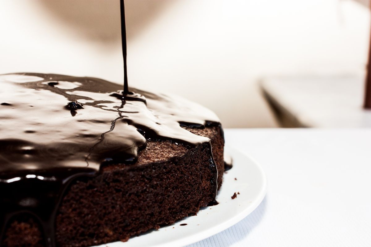 Recipe: Victory Chocolate Cake - REALM Site