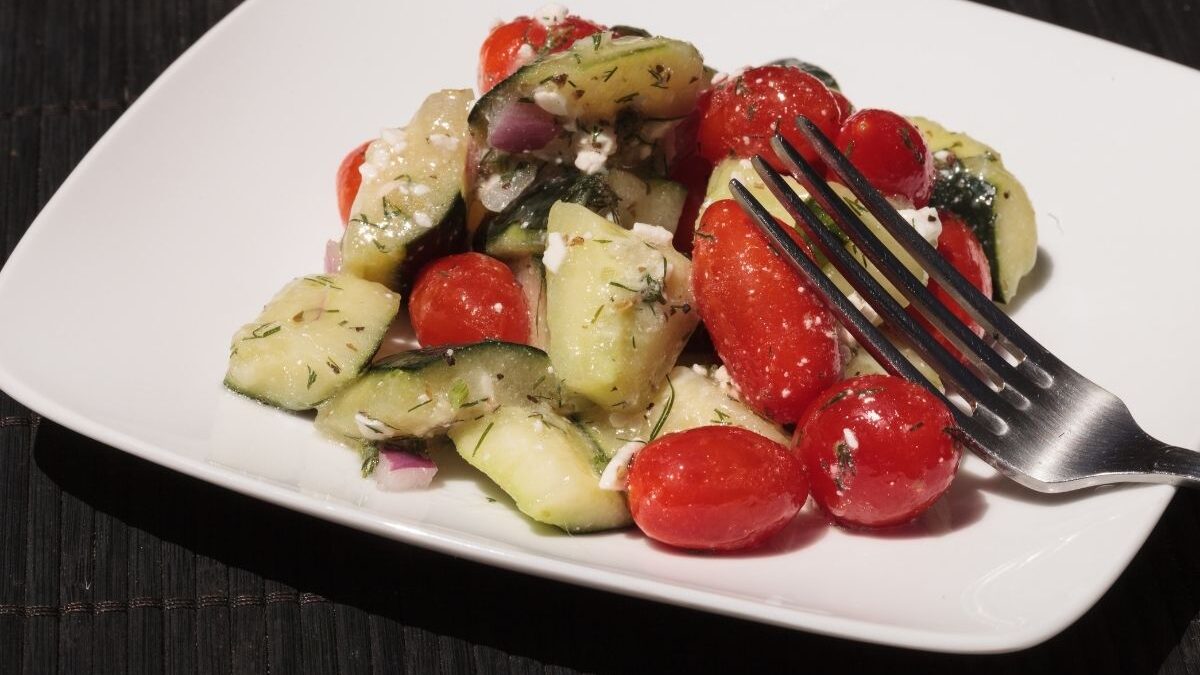 Recipe: Tomatoes & Cucumber Salad