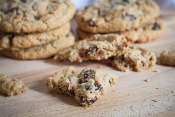 Classic Oatmeal Raisin Cookies