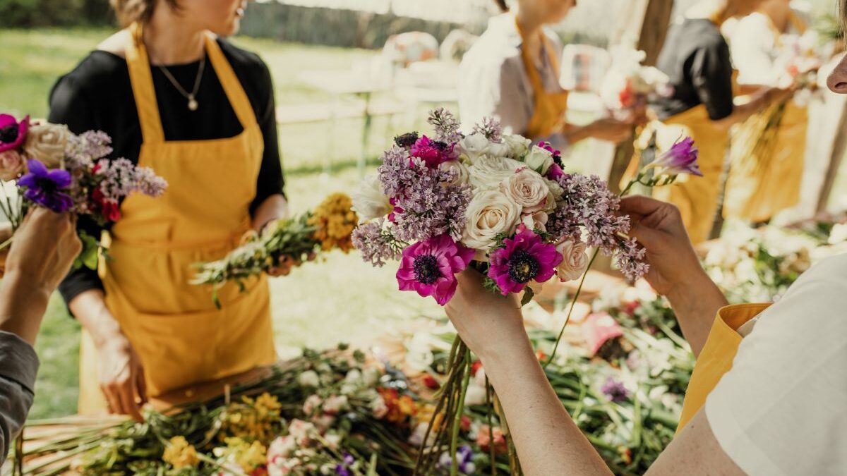 DIY Flower Arranging Party: Celebrate Spring With Blooms